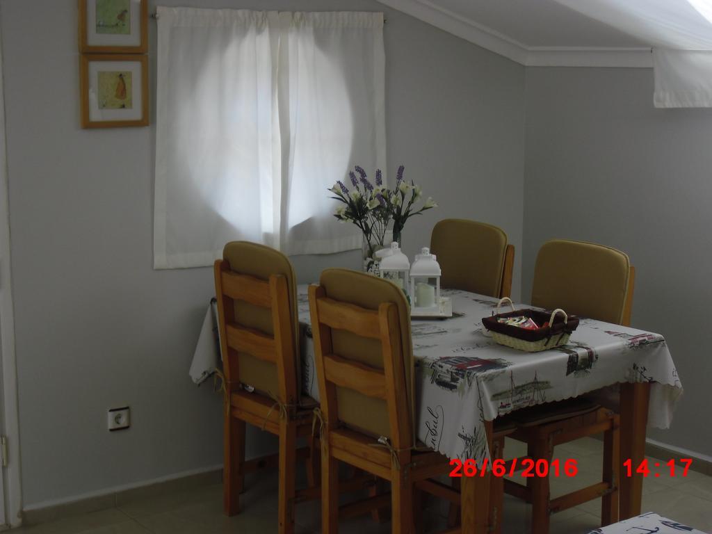 Gaby Apartment Кушадасъ Екстериор снимка