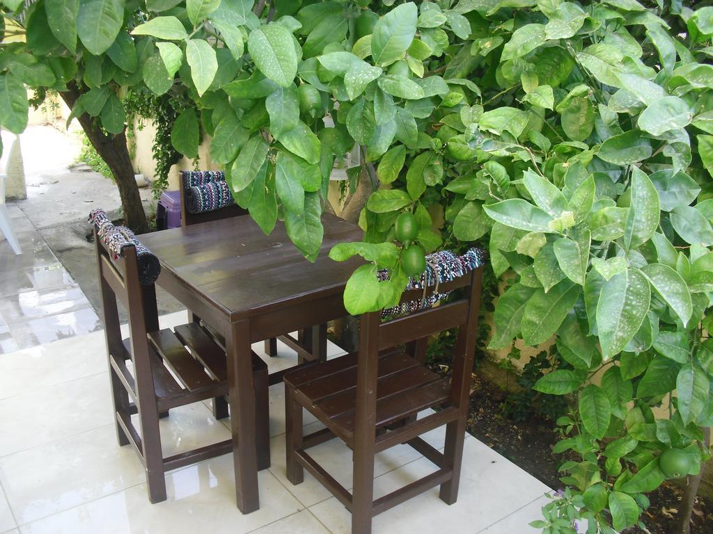Gaby Apartment Кушадасъ Екстериор снимка